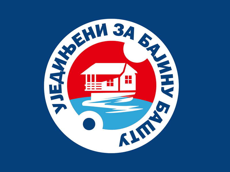 Posmatrali smo izbore u Bajinoj Bašti: Maskirani napadači, bugarski vozovi, i policija koja nemo posmatra nasilje